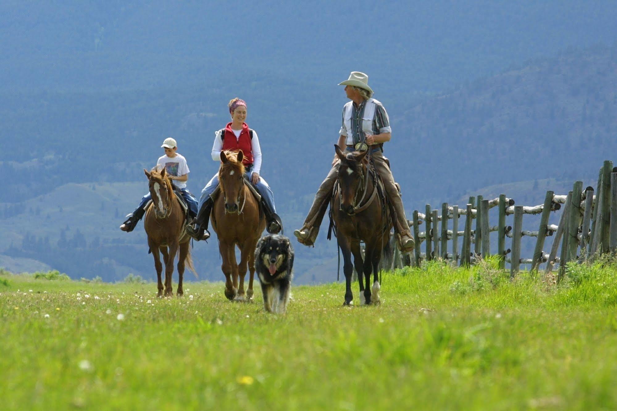 Sundance Guest Ranch Villa Ashcroft Luaran gambar